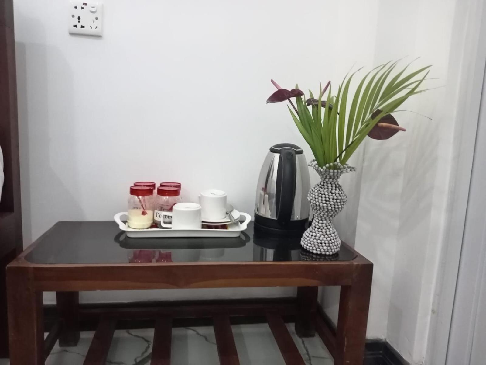 Nine Arch Corner Apartment เอลลา ภายนอก รูปภาพ